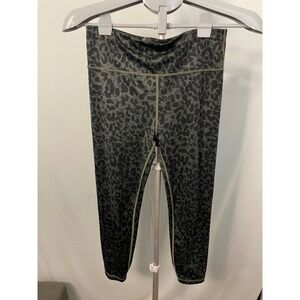 GapFit‎ Eclipse Leopard Print High Rise Cropped Leggings - Size S